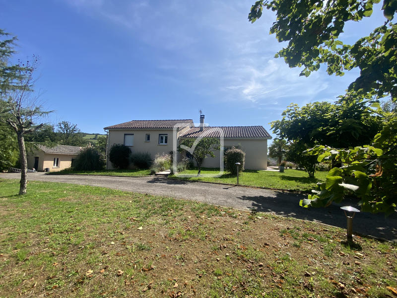 Maison - 114 m² - 6 pièces