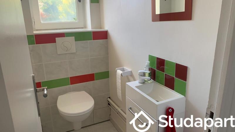 Chambre - 12 m² - 1 pièce