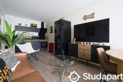 Chambre - 10 m² - 1 pièce