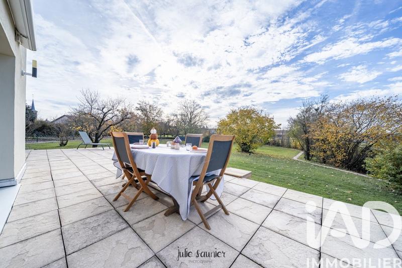 Maison - 190 m² - 9 pièces