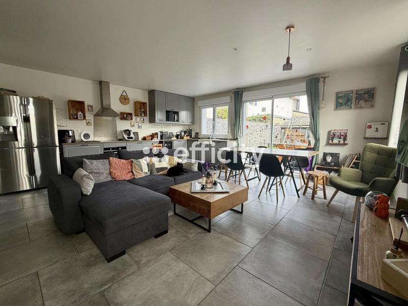 Pavillon - 120 m² - 5 pièces