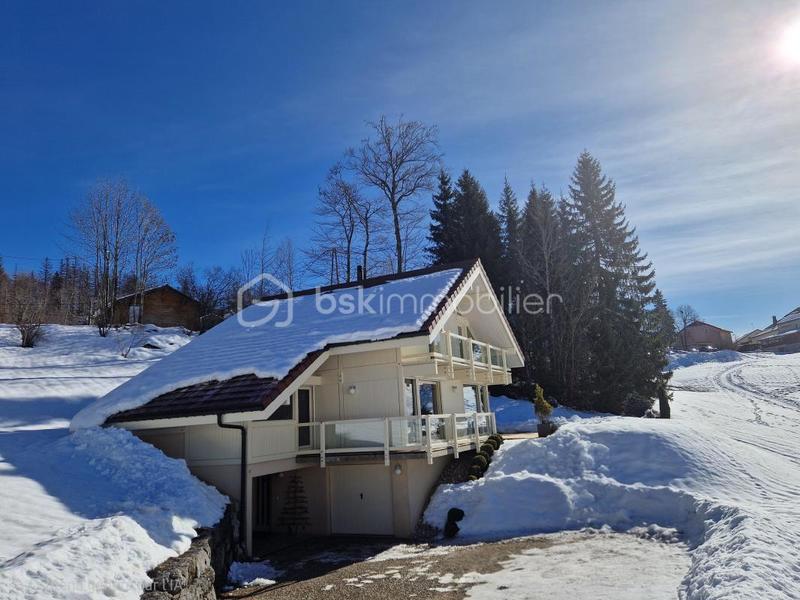 Maison - 151 m² - 7 pièces