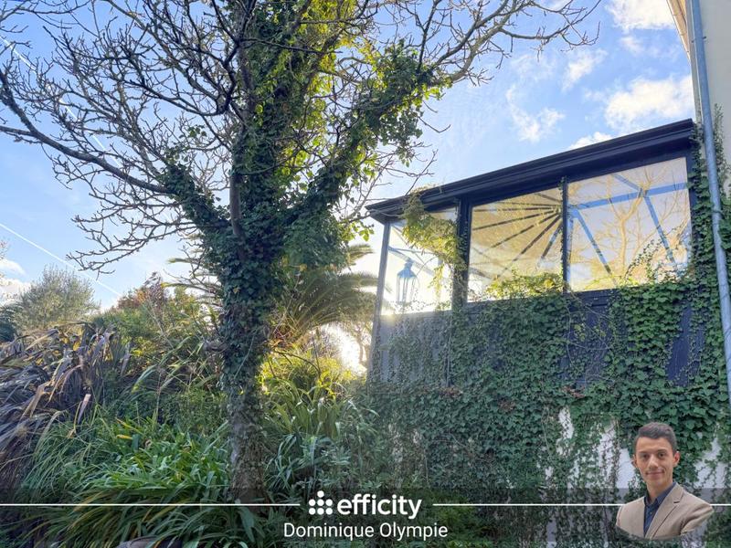 Maison - 170 m² - 8 pièces