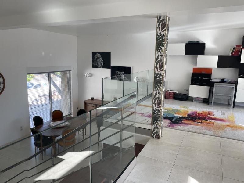 Maison de ville - 212 m² - 7 pièces