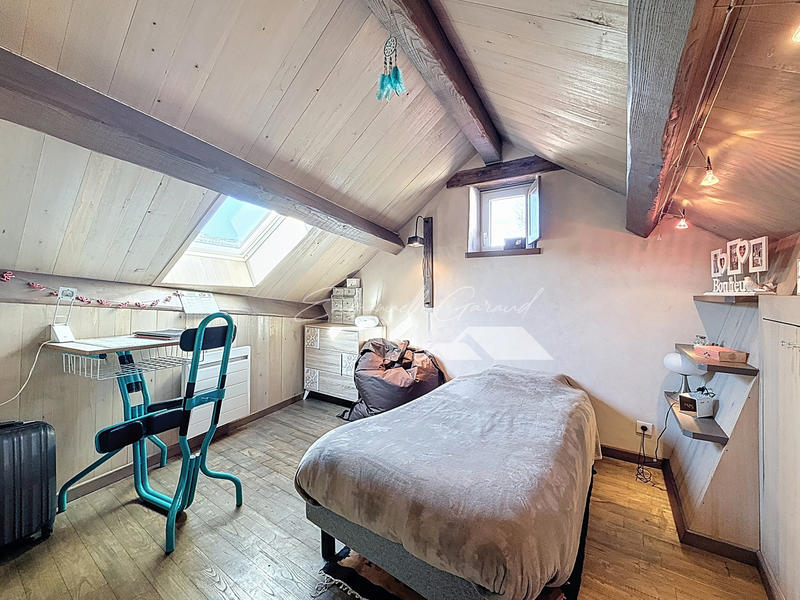 Maison - 197 m² - 7 pièces