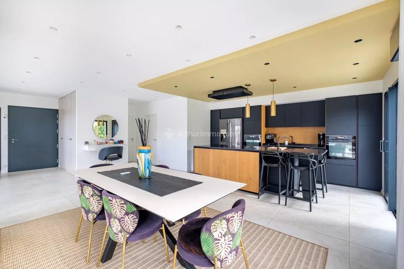 Maison - 165 m² - 7 pièces