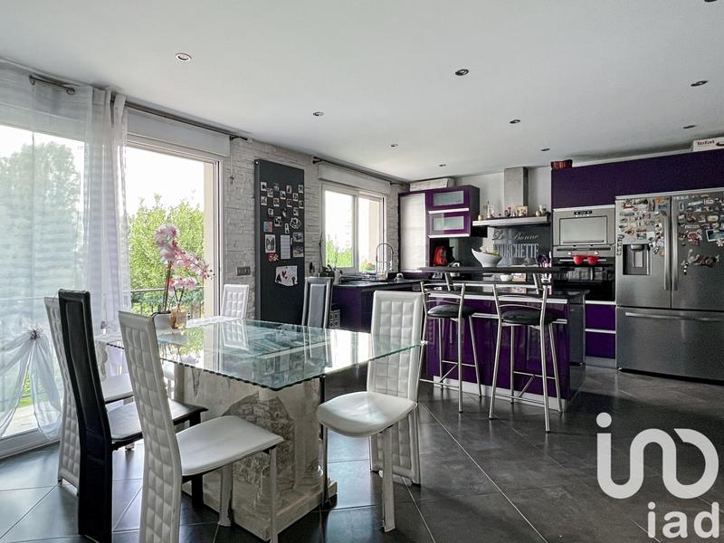 Maison - 110 m² - 5 pièces