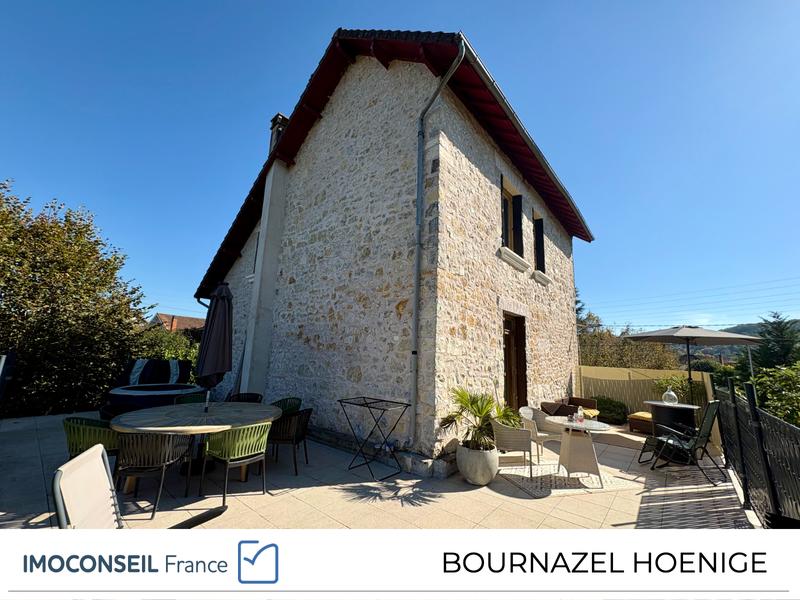 Maison - 200 m² - 8 pièces