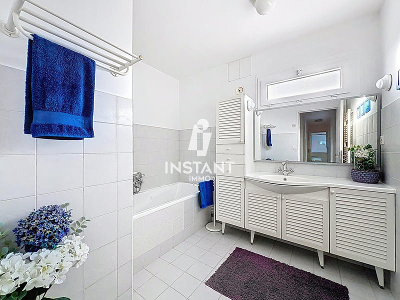 Appartement - 99 m² - 5 pièces