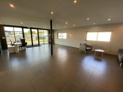 Local d'activité / Entrepôt - 860 m²