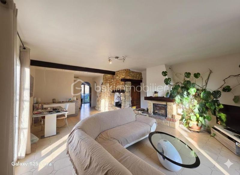 Maison traditionnelle - 115 m² - 4 pièces