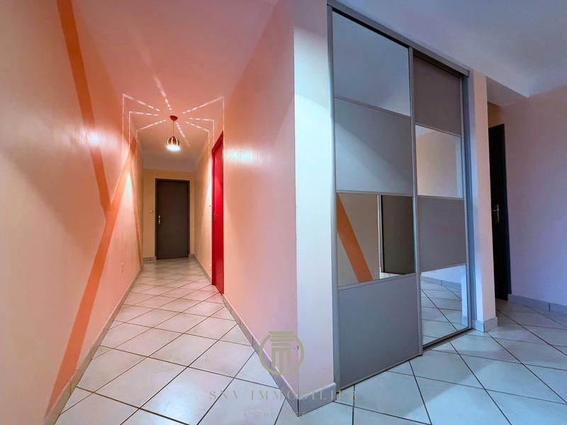 Maison - 140 m² - 5 pièces