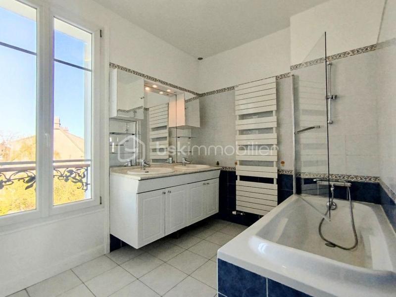 Maison ancienne - 105 m² - 6 pièces