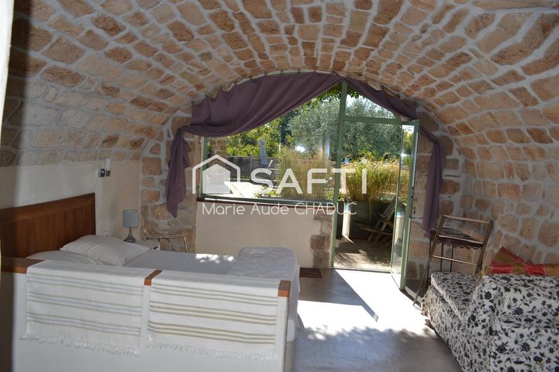 Maison - 292 m² - 9 pièces