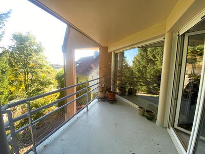 Appartement - 93 m² - 3 pièces