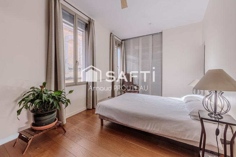 Appartement - 145 m² - 6 pièces