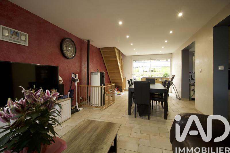 Maison - 143 m² - 8 pièces