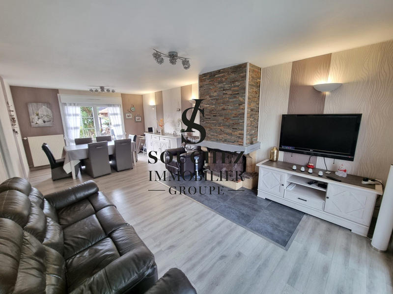 Maison - 102 m² - 5 pièces