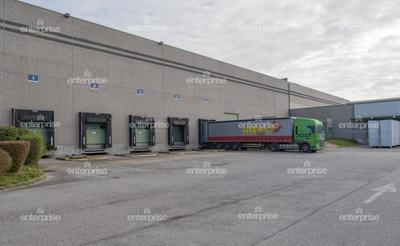 Entrepôt - 7 308 m²