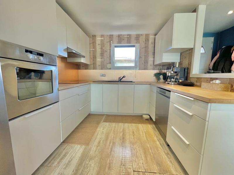 Maison - 88 m² - 5 pièces