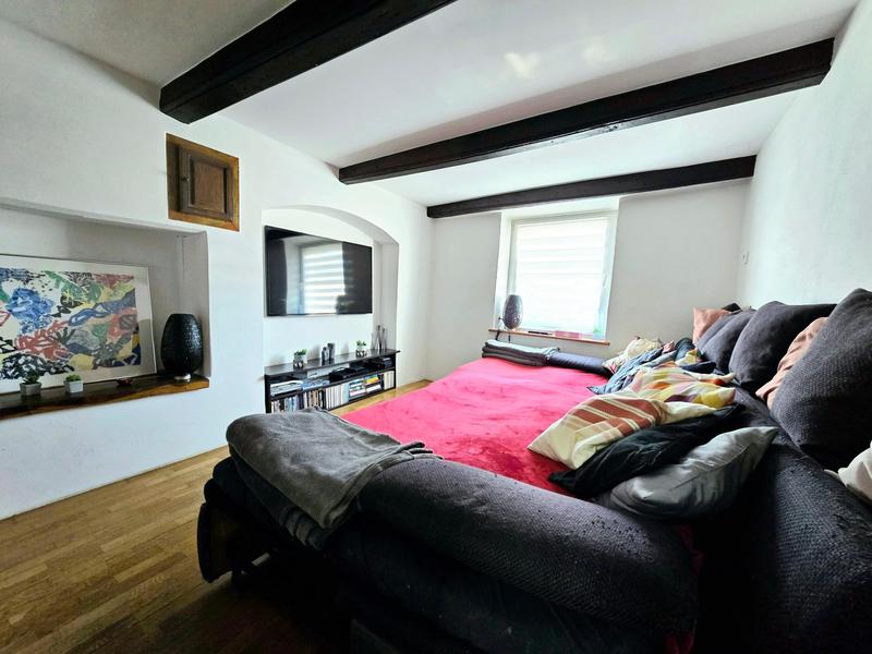 Maison - 246 m² - 8 pièces