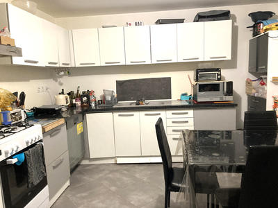 Immeuble - 97 m² - 5 pièces