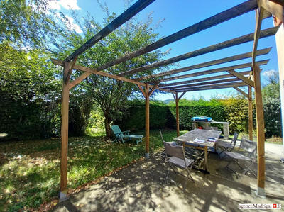 Maison traditionnelle - 135 m² - 5 pièces