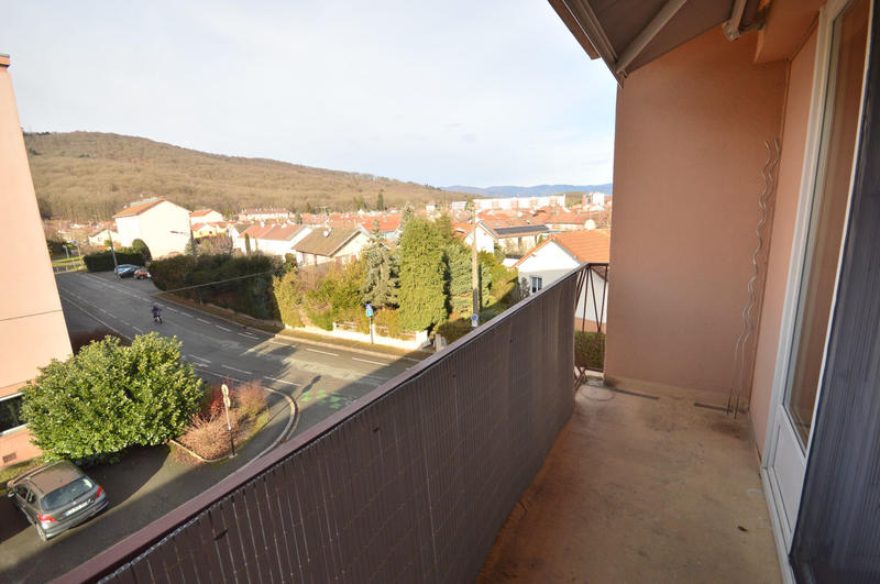 Appartement - 75 m² - 3 pièces