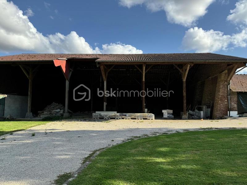 Grange - 90 m² - 1 pièce