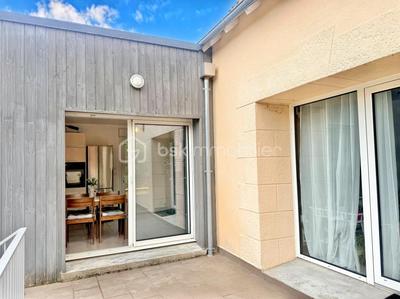 Maison traditionnelle - 84 m² - 4 pièces