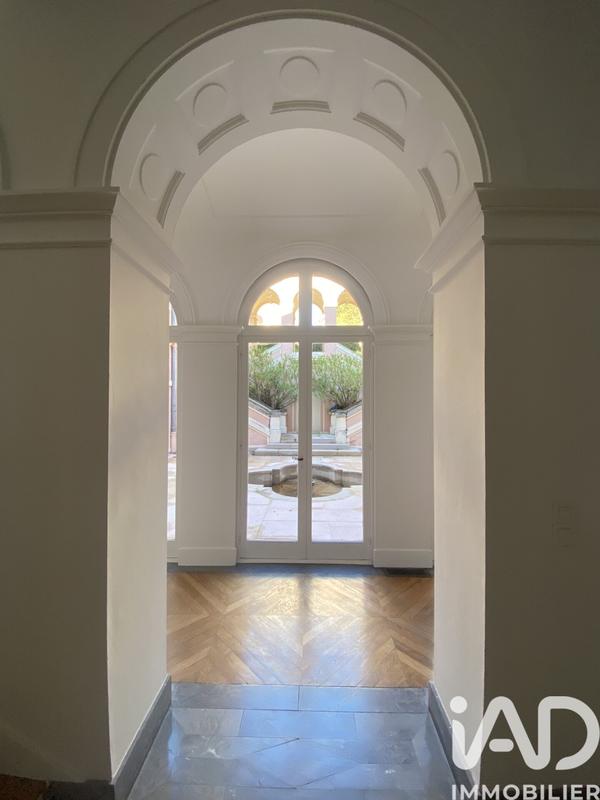 Appartement - 208 m² - 5 pièces