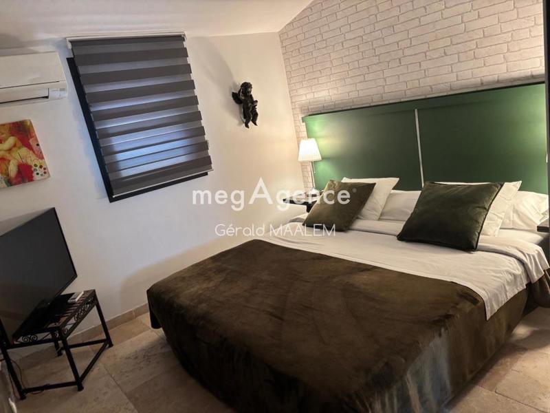 Maison de ville - 100 m² - 5 pièces