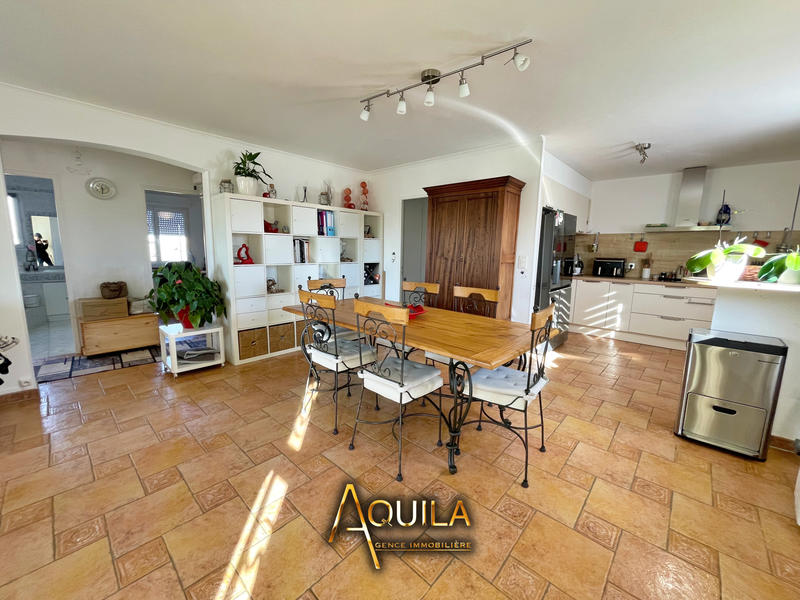 Appartement - 75 m² - 3 pièces