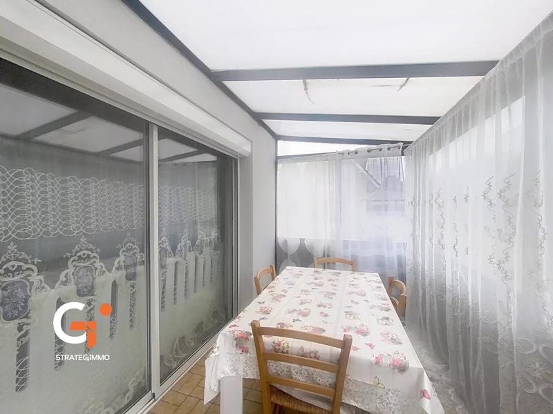 Maison - 198 m² - 7 pièces