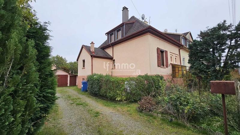 Maison - 93 m² - 5 pièces