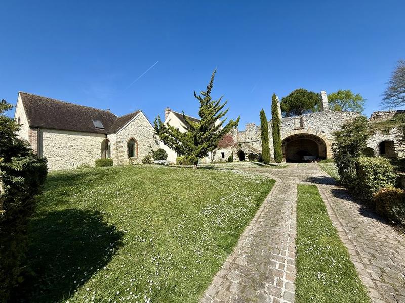 Propriété - 318 m² - 7 pièces