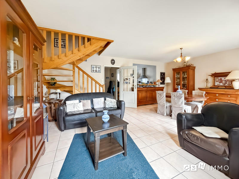 Maison - 101 m² - 5 pièces