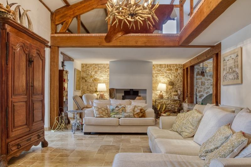 Propriété - 500 m² - 7 pièces