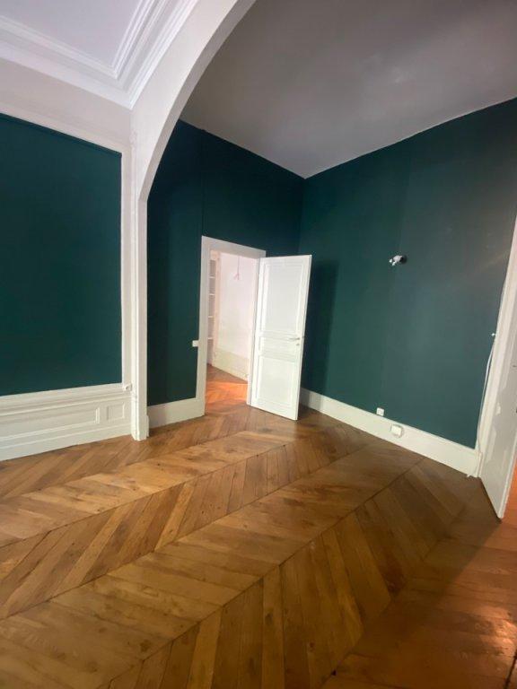 Appartement - 148 m² - 6 pièces