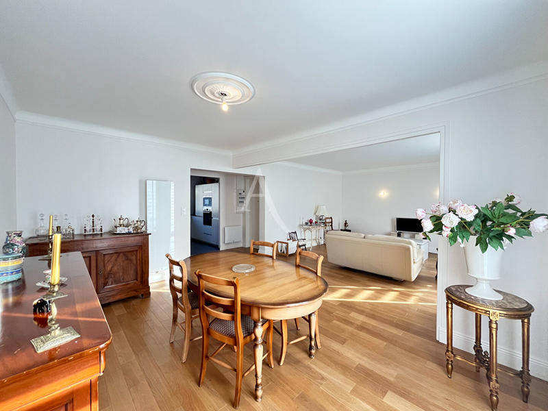 Appartement - 96 m² - 4 pièces