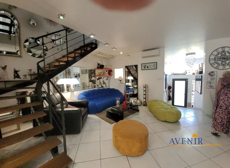 Maison - 160 m² - 5 pièces