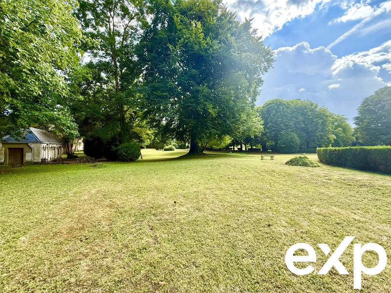 Château - 1 200 m² - 26 pièces