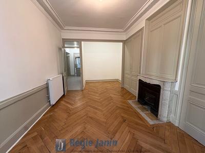 Appartement - 86 m² - 3 pièces