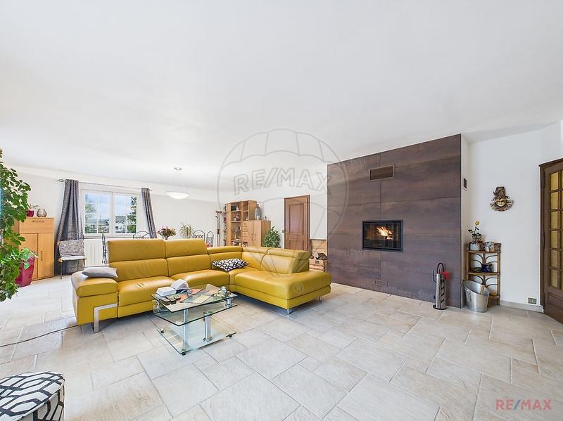 Appartement - 272 m² - 6 pièces