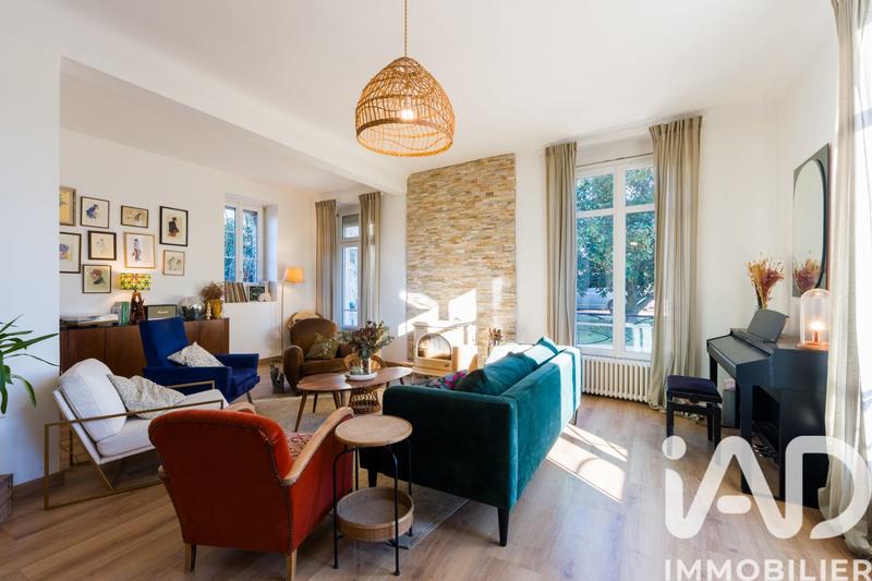 Maison - 293 m² - 7 pièces