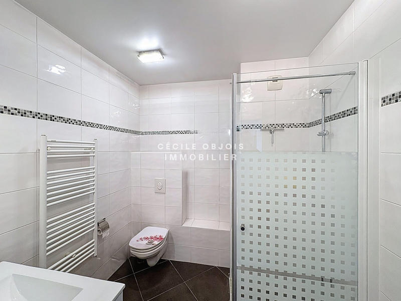 Appartement - 90 m² - 4 pièces