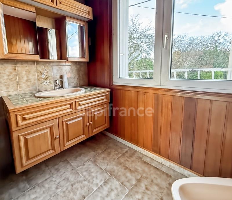 Maison - 80 m² - 5 pièces