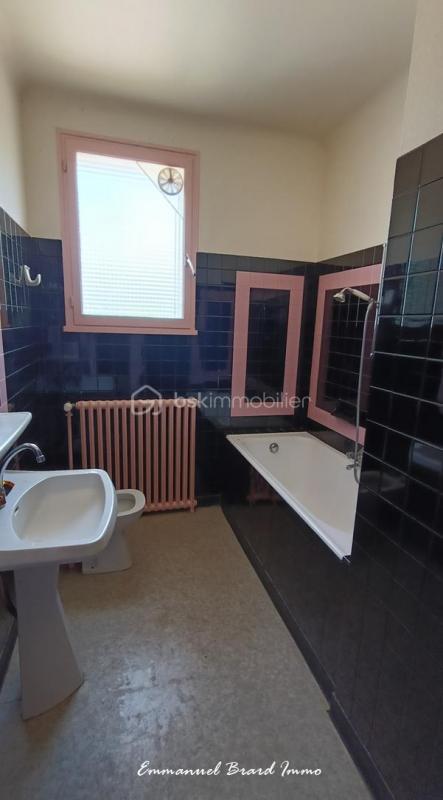 Maison ancienne - 200 m² - 11 pièces