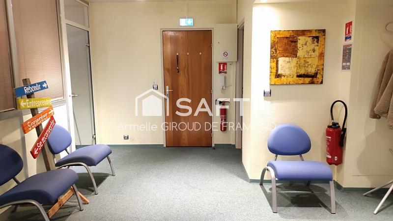 Local commercial - 99 m² - 7 pièces