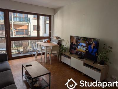 Chambre - 85 m² - 1 pièce